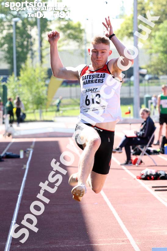 Mens under-20s long jump, 2019 North Eastern Track and Field Champs., Middlesbrough. Photo:  David T. Hewitson/Sports for All Pics